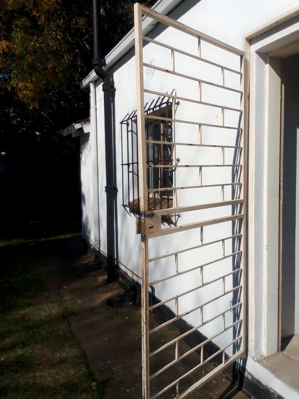 Security gate & burglar bars